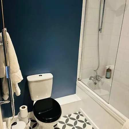 Appartement Stylish City Flat With Private Parking