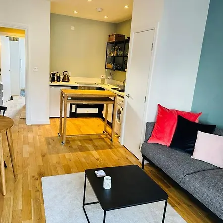Apartamento Stylish City Flat With Private Parking *